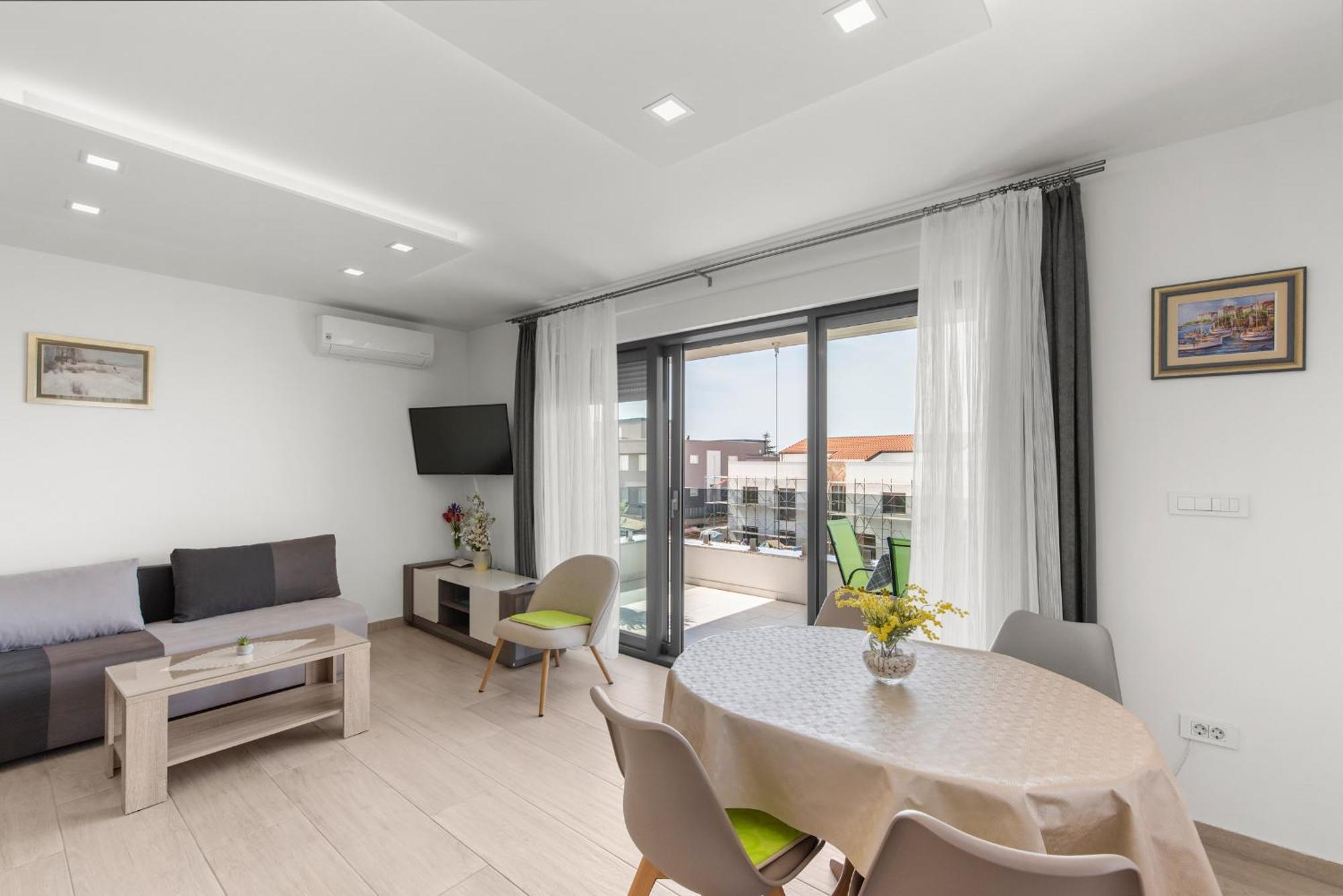 Apart Residence Blue Sea ポレッチ エクステリア 写真